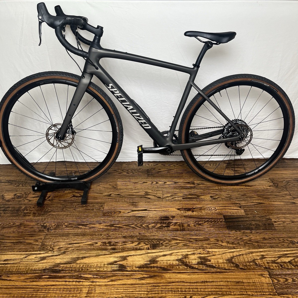 【ほぼ未使用】 SPECIALIZED Diverge Comp Carbon Specialized Diverge Comp Carbon - Bicycle Depot