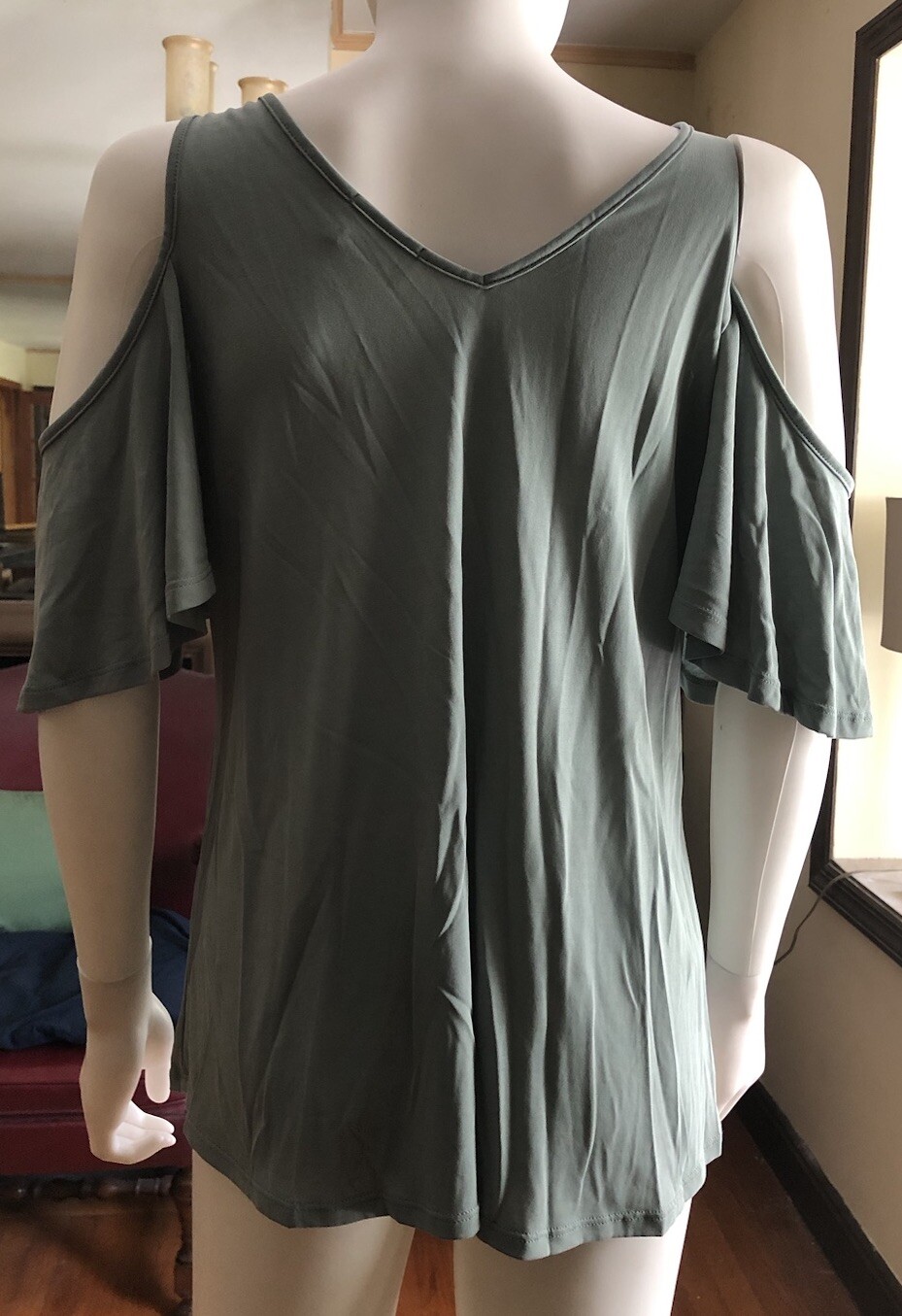 SIENNA SKY Womens Green Ruffle Cold Shoulder Criss Cross V-Neck Top Modal Size M