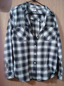 black levi button down shirt