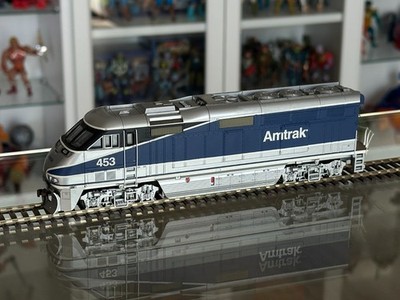 Zug Lokomotive Athearn F59PHI Amtrak #453 DCC oder DCC + LED Sound