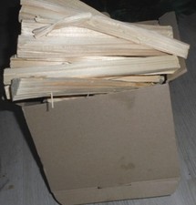 über 1 KILO Anzündholz(Kamin,Ofen,Lagerfeuer,Feuerschale/Gart/Holzstücke z.Anzün