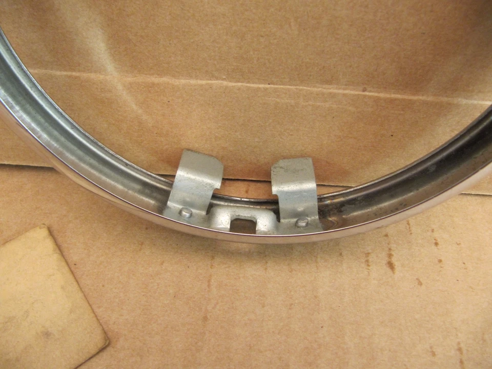 NOS Mercedes-Benz Bosch Script 130 mm luz de conducción llanta bisel 220S 220SE Foto 3 de 4