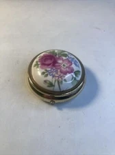 Beautiful Small Box Pills Choose Decor Flowers - Porcelain Made In Hong Kong