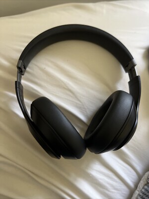 Beats Studio Pro Wireless Bluetooth Noise Cancelling Headphones Open box
