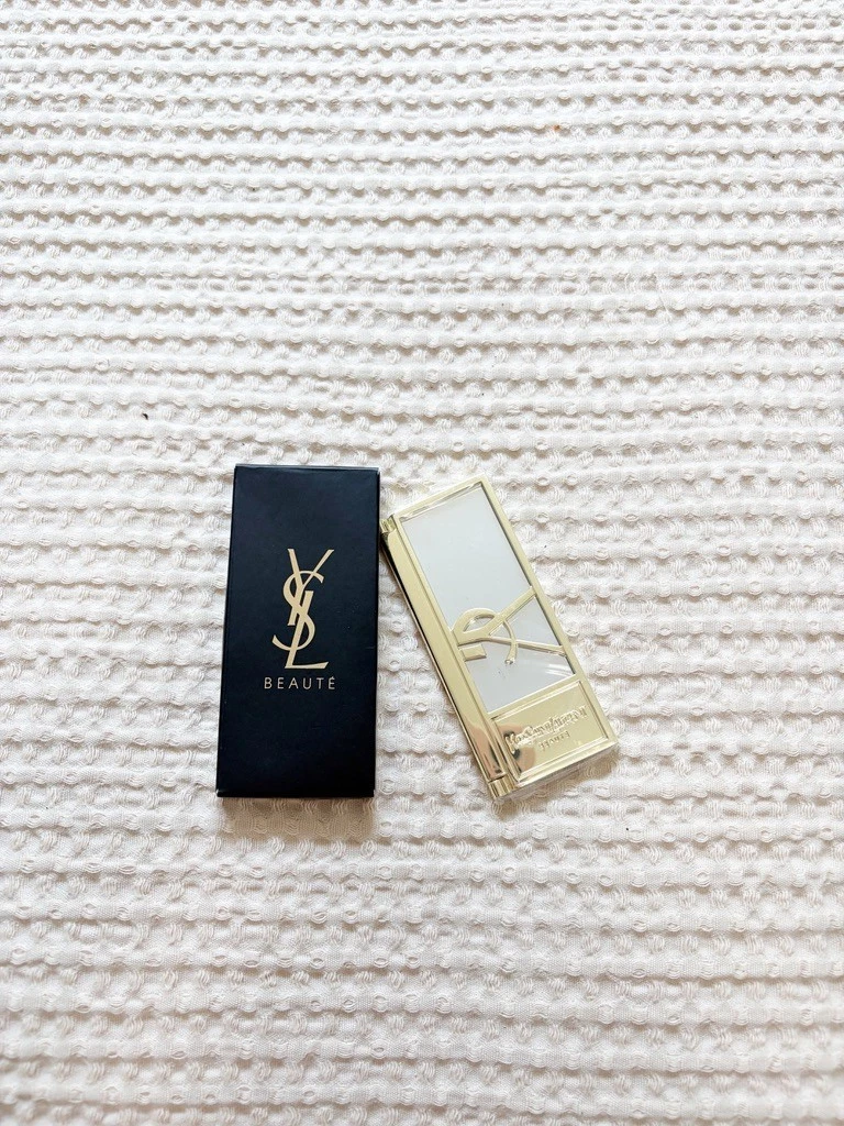 希少✨ Yves Saint Laurent 鏡 コンパクトミラー 希少✨ Yves Saint Laurent 鏡 コンパクトミラー Yves Saint Laurent