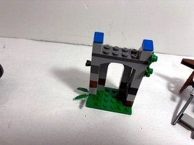 LEGO Castle: Gold Getaway 70401 (2013) Retired.