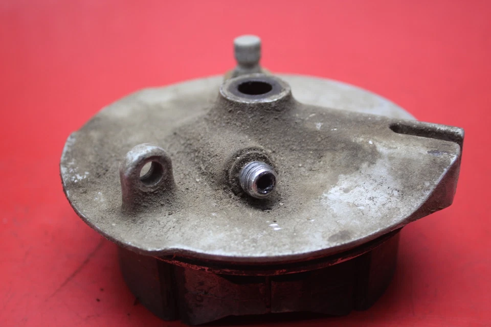 Suzuki TC90 1972 buje de freno de rueda delantera Foto 3 de 4