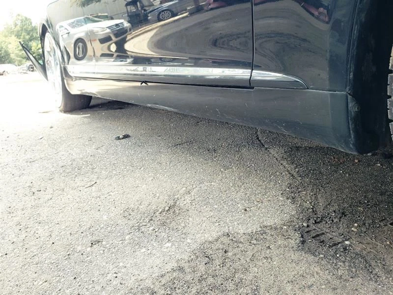 Par de molduras de panel basculante negro obsidiana tiene desgaste OEM 2008 Lexus LS460 Foto 2 de 4