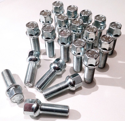 20 x wheel bolts. M14 x 1.5, Radius Seat, 35mm Thread length, 17mm Hex