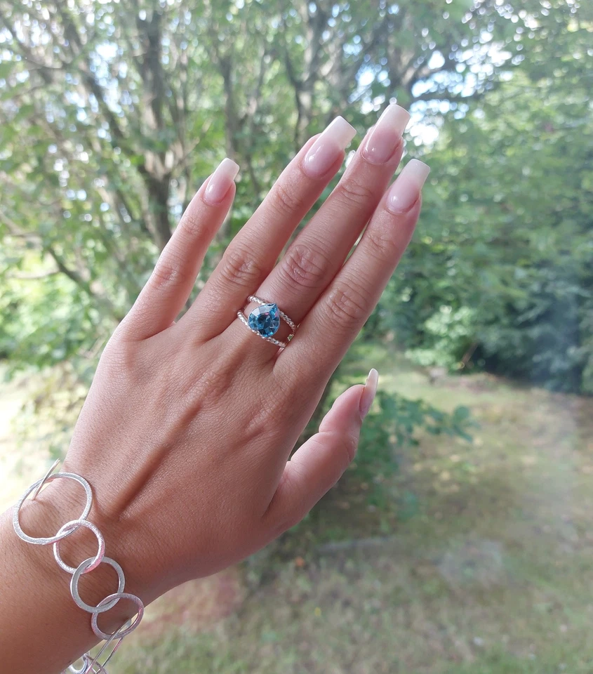 Herz Ring mit Swarovski Kristall, Strass Ring, Cocktail Ring Herz Schmuck Gesche - Bild 3 von 4