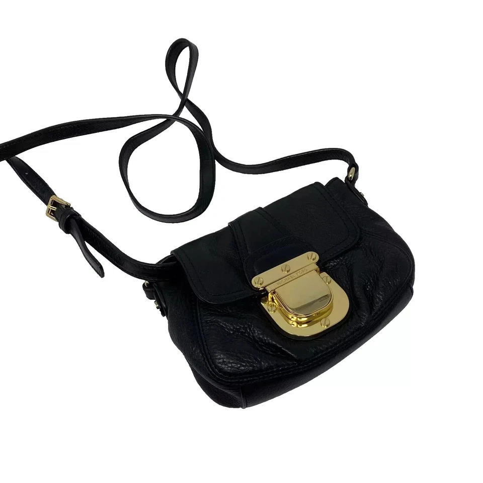 MICHAEL KORS “CHARLTON” 小号黑色皮革包,斜挎包带金色闭合 — 第 3/4 张图片