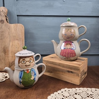 Konvolut Vintage Teekanne und Überlagertasse - Tee für Papa und Tee für Mama
