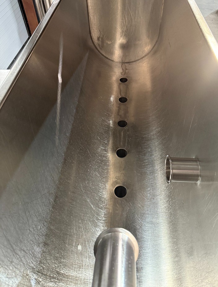 Simplex Head Simplex V-600 Volumetric 6 Head Inline Piston Bottle Filler, Filling ...