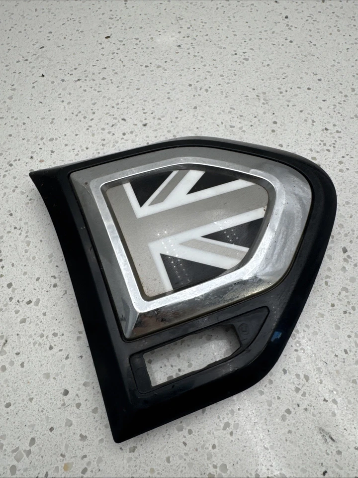 2018 MINI Cooper S COUNTRYMAN FRONT WING GRILLE MOULDING LH 7414096 B402-29 Foto 2 de 4