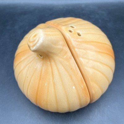 Vtg Yellow Onion Ceramic Salt & Pepper Shakers Taiwan Retro 3'' Side-by-Side