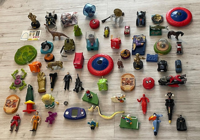 Konvolut Mc Donalds-, Burger King- und Kellogs-Figuren 2000er - gebraucht