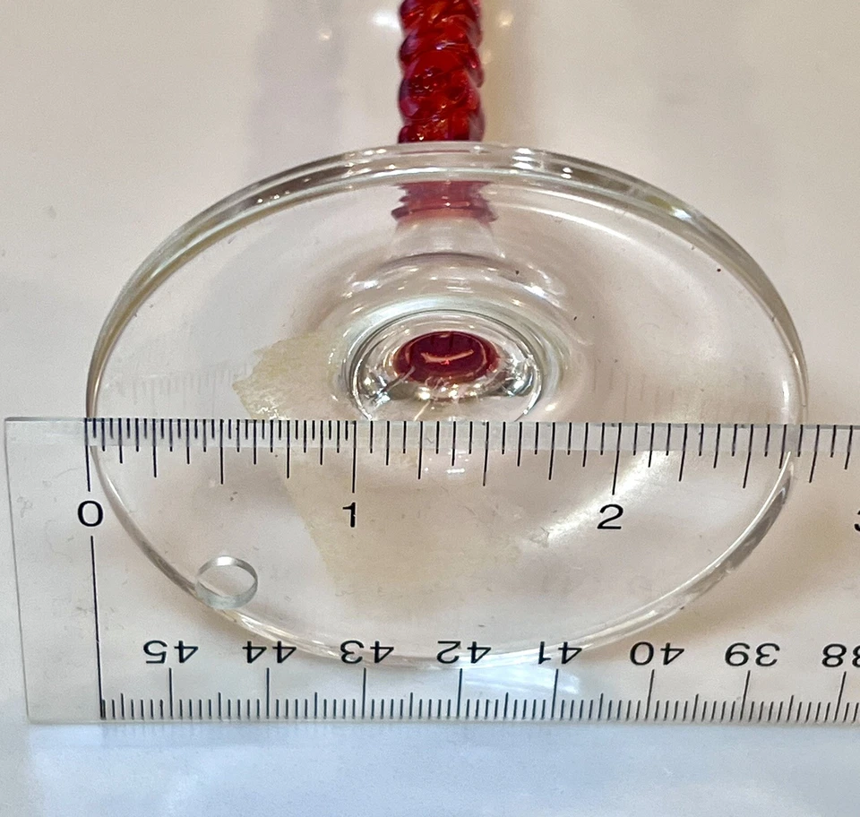 Juego de 6 flautas de champán Leonardo, cristal, tallo rojo esculpido Foto 4 de 4