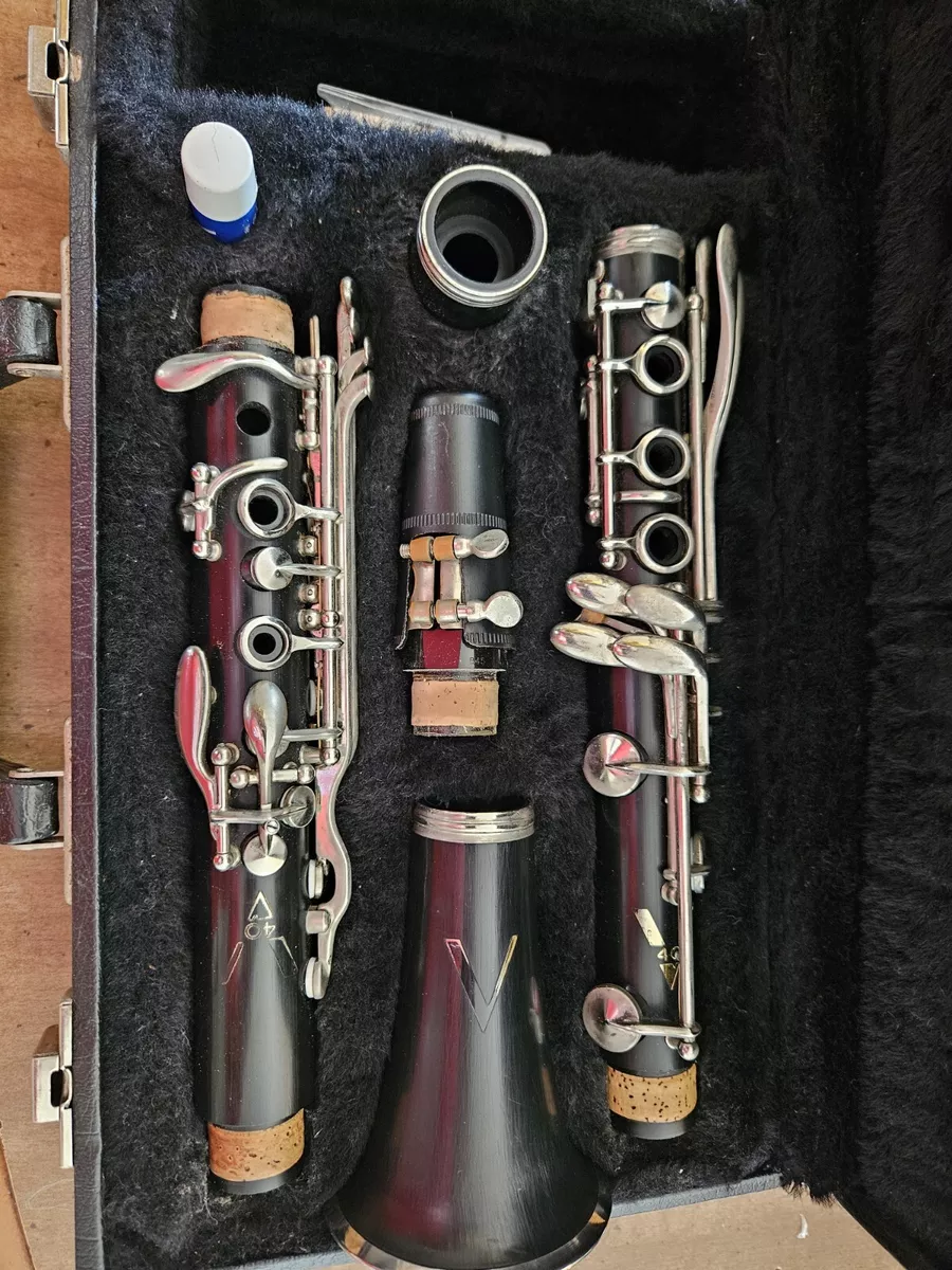 Vito clearance v40 clarinet