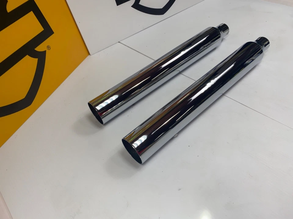 Silenciadores de escape Rush 05-17 Softail Slim Deluxe 3" deslizante com defletores de 2,25" - Imagem 2 de 4