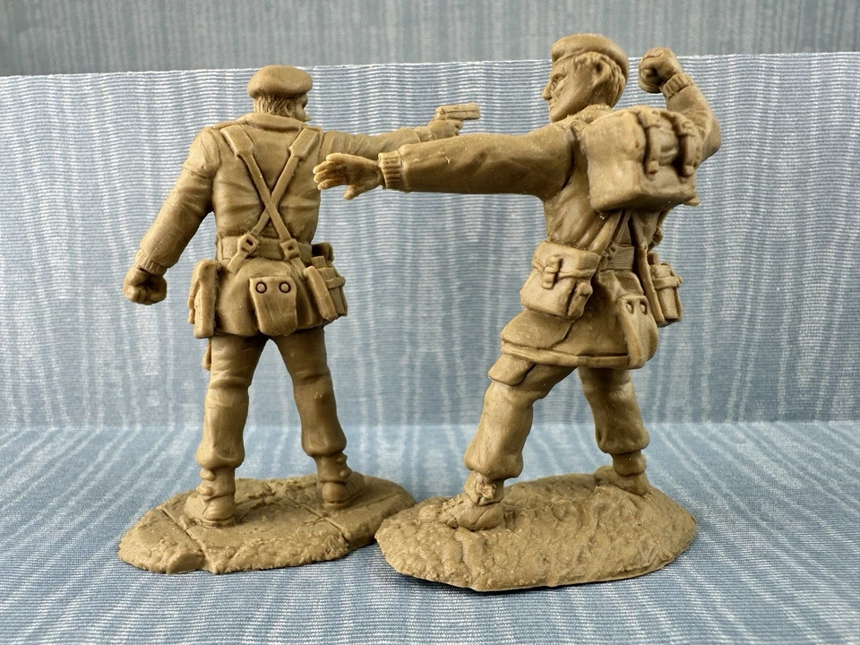 Conte Collectibles - Paratroopers 8 Poses 54mm Toy Soldiers - Image 3 of 4