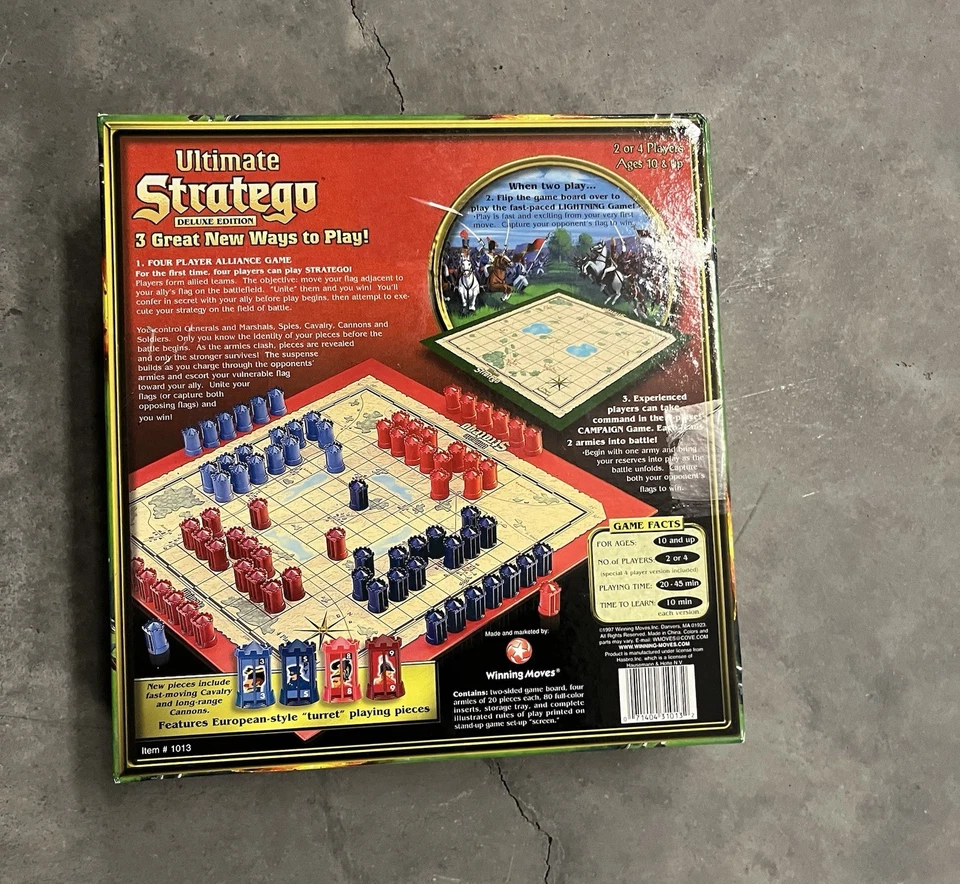 VINTAGE Ultimate Stratego Board Game  COMPLETE Ready to Battle! - Image 2 of 3