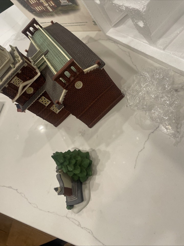 dept-56-independence-hall-heritage-village-historical-landmark-series