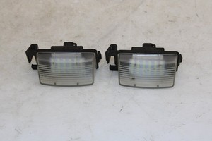 2003-2007 Infiniti G35 Coupe License Plate Light Set OEM PE22