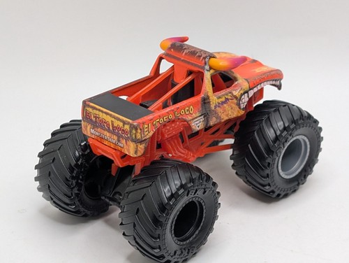4 Monster Jam Monster Trucks Grave Digger vs El Toro Loco Team Meents GD Pickup - Picture 9 of 17