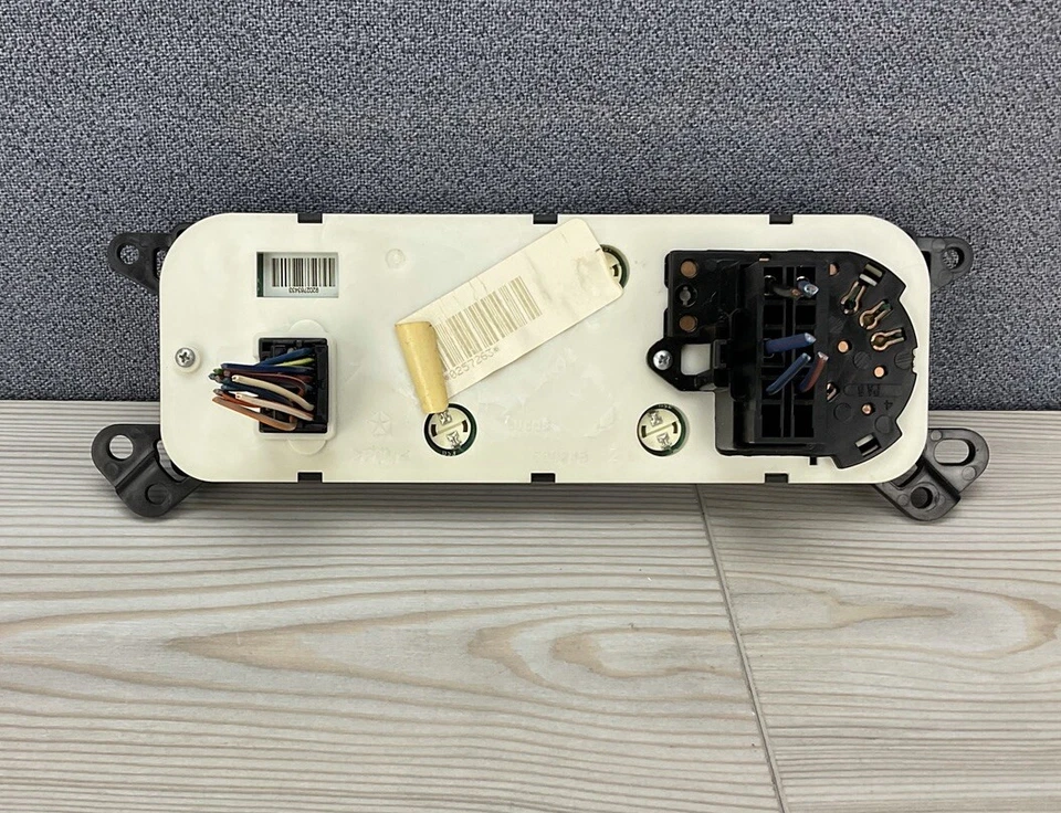 🔹2005-2007 Dodge Dakota calefacción aire acondicionado control de temperatura/clima. OEM. P55056568AE Foto 4 de 4