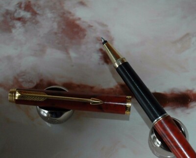 Stylo Roller Parker Modèle 180 En Acier Brossé - Occasion, Design élégant, G123