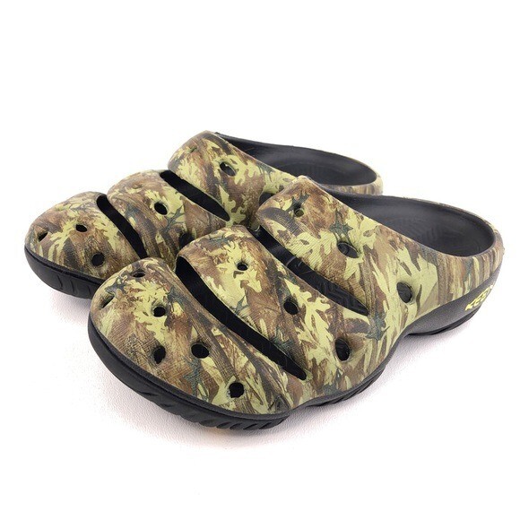 Keen Yogui Arts Slip on Clog Sandals Mens Size 8 EU 40.5 
