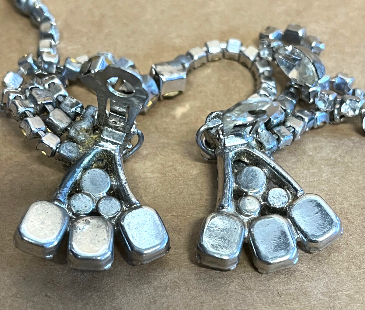 Vintage Unsigned Clear Unsigned Rhinestone Dangle… - image 13