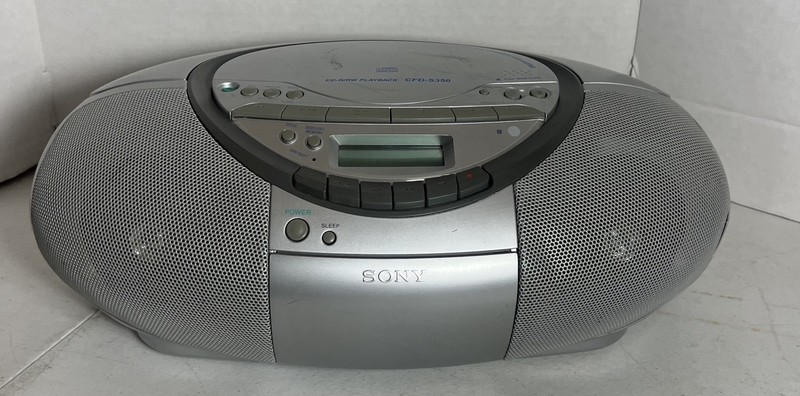 Sony CFD-S350 Vintage Portable AM/FM Radio CD Cassette Boombox Mega Bass Works