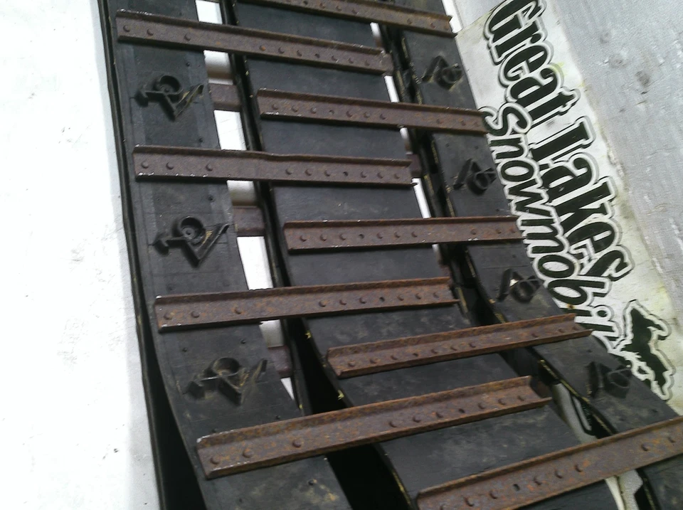 Moto de nieve Arctic Cat Jag Eltigre 15x116 46 pista con tacos 340 440 4000 5000 Foto 4 de 4