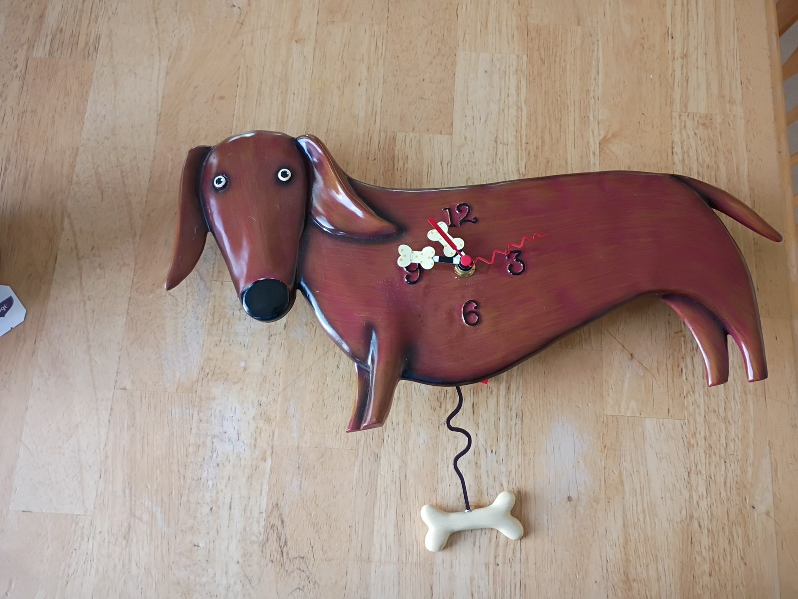 Allen Designs Oscar Dachshund Dog Wall Clock with Pendulum Battery Operated photo Allen Designs Oscar Dachshund Dog Wall Clock with Pendulum Battery Operated featured image