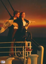 LEONARDO DI CAPRIO SIGNED TITANIC 16x12 PHOTO (ACG CERT AG16960)