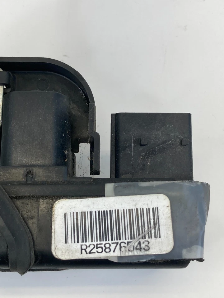 Actuador de liberación de pestillo de cerradura de puerta de pasajero delantero derecho Cadillac STS 2005-2011 Foto 4 de 4