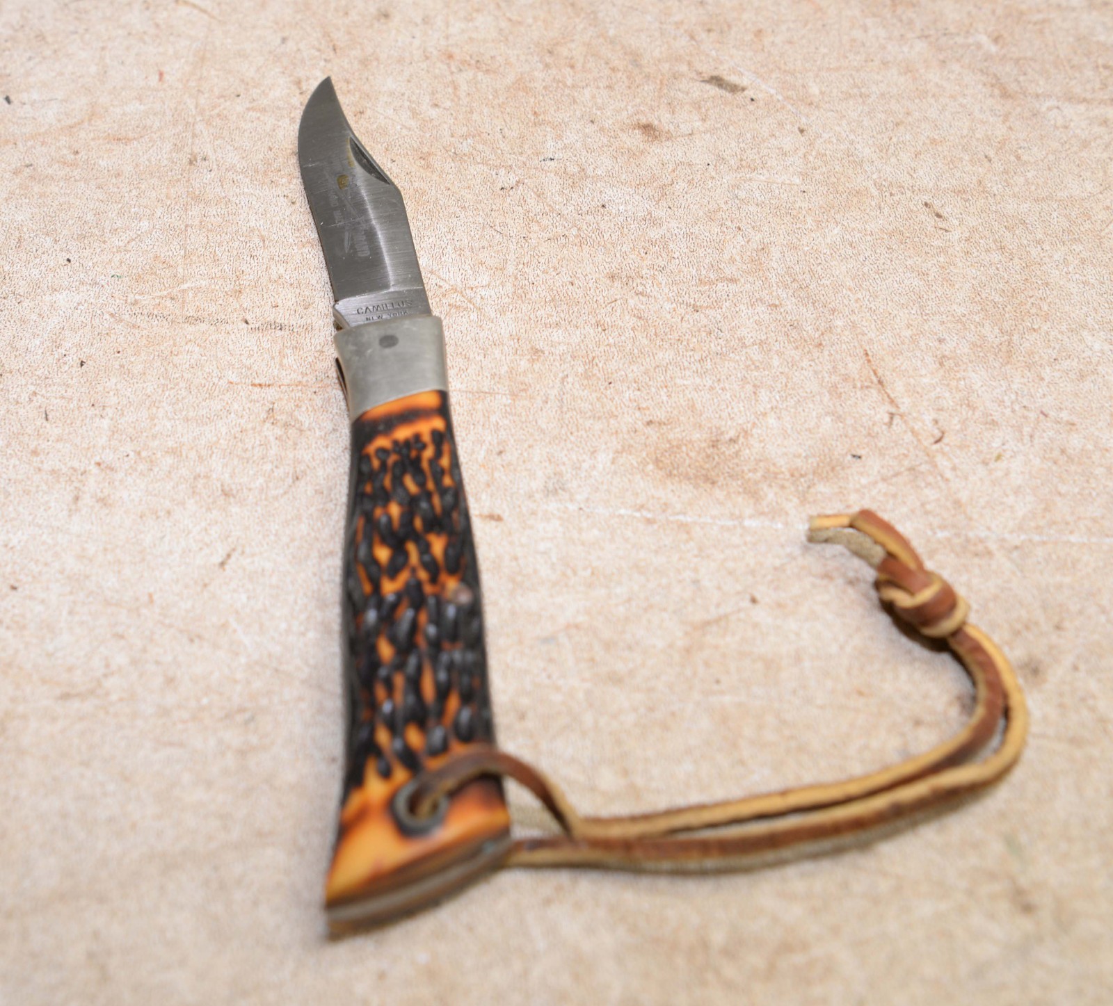 Camillus vintage No 8 sword brand hand made folding pocket knife camping hunter