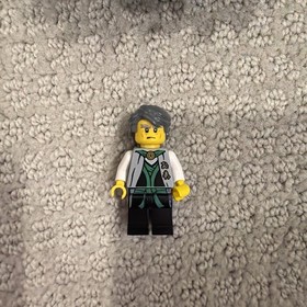 LEGO NINJAGO: Nindroid Mechdragon (70725) ~ Retired ~