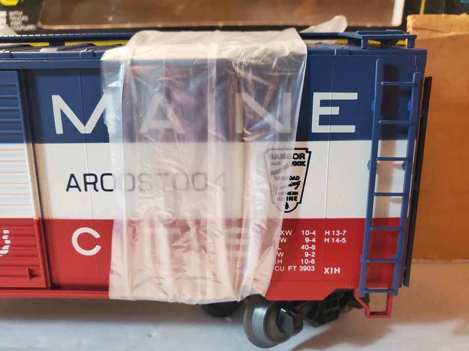 Weaver 3082 State of Maine Products Bar 2087 Bangor & Aroostook PS-1 40' Boxcar - Image 4 of 4