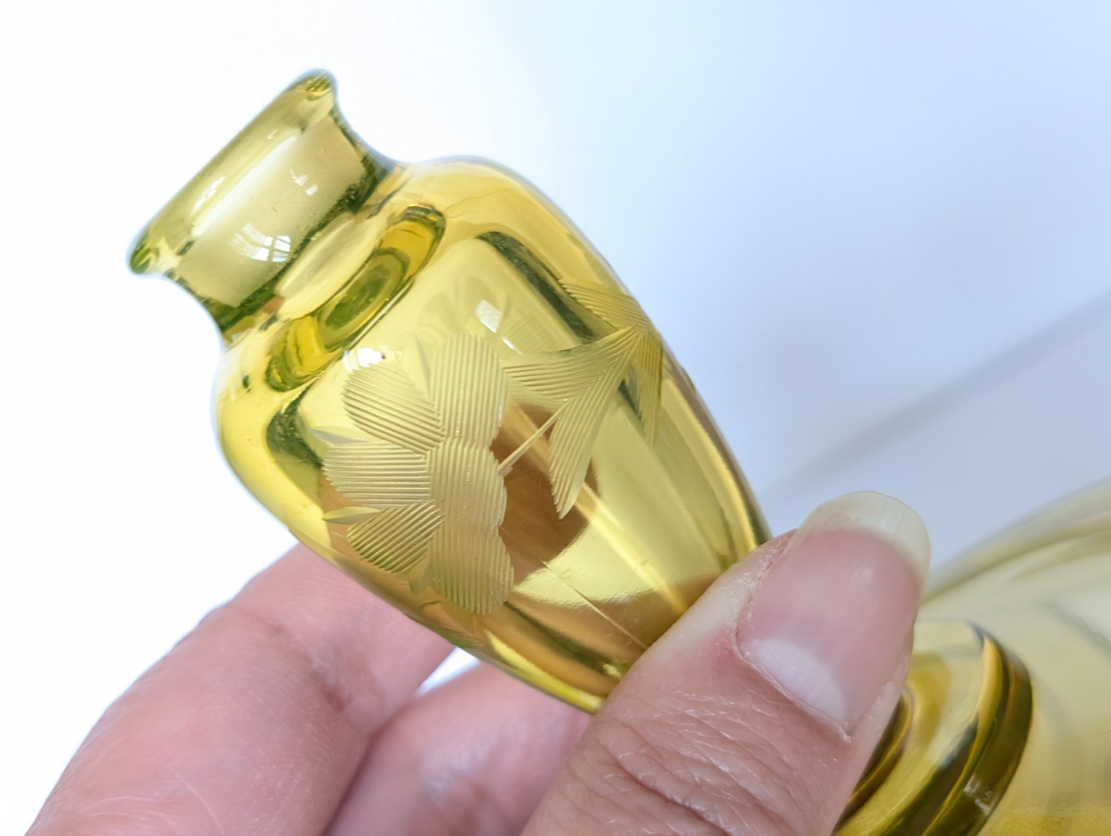 Antique Vaseline Art Glass Fostoria Etched Vanity Powder Jar Perfume Bottle Lid 