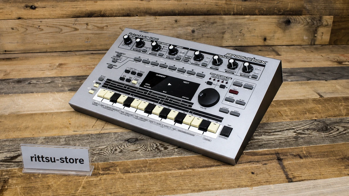 Roland Mc 303 for sale - eBay