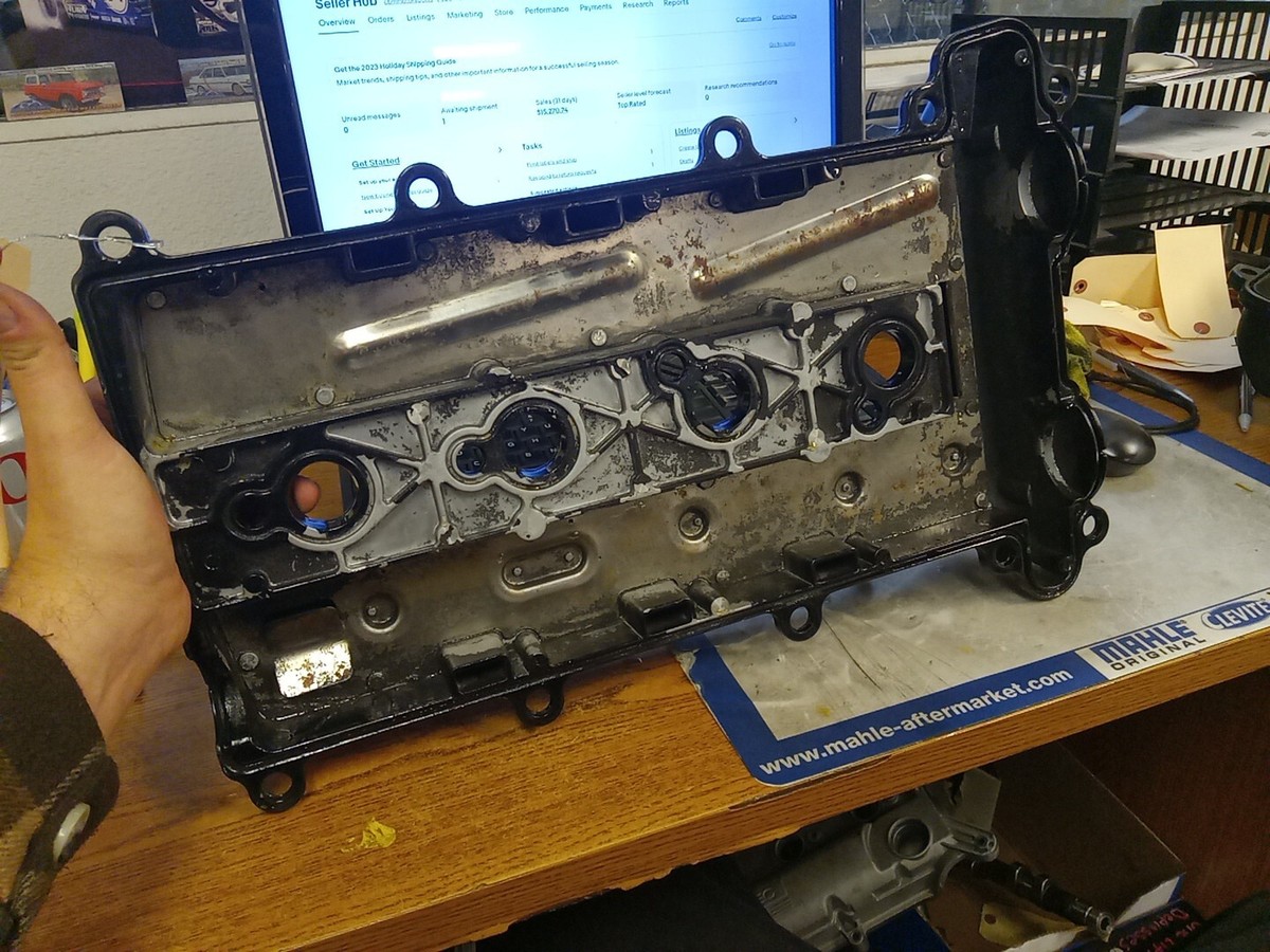 2種セット 2443741-2 : HIVONEX Automotive Connector Caps & Covers | TE