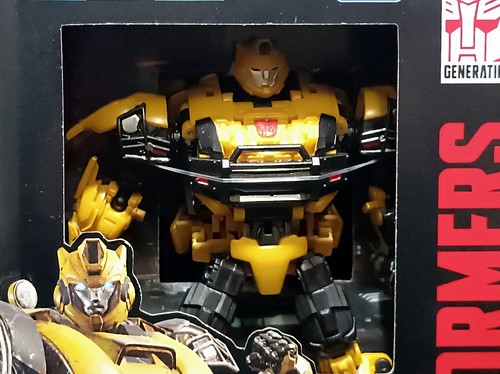 TRANSFORMERS 2024 STUDIO GAMER EDITION REACTIVATE BUMBLEBEE DELUXE CLASS SEALED - Picture 3 of 14