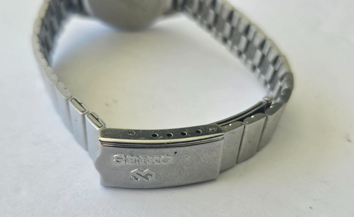 Seiko SQ #3423-0059 Silver Dial SS Day/Date 25mm Women Watch New Battery - Picture 5 of 5