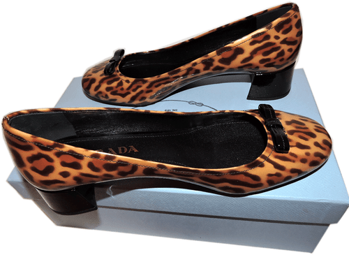Prada Pumps Leopard Low Heel Leopard Patent Leather Bow Gold Logo Shoe 38 Animal - Picture 6 of 7