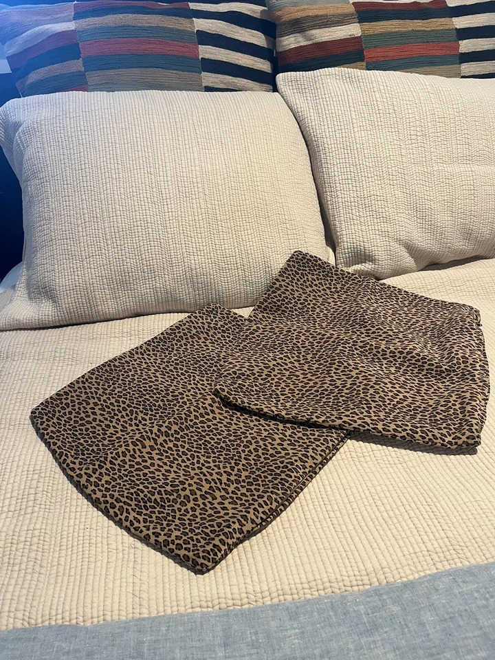 Almohadas guepardo más inserto, 16x16. Doble cara, cremallera lavable Foto 3 de 4