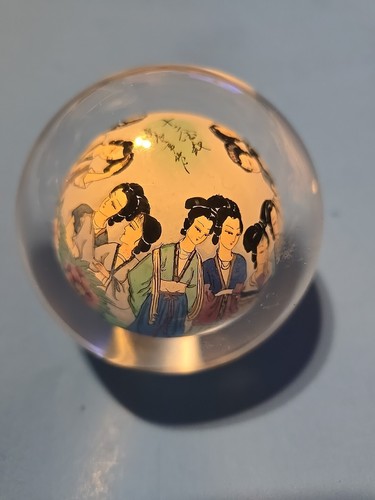 Vintage Chinese Reverse Painted Signed Crystal Globe Ball Geisha - Picture 3 of 6