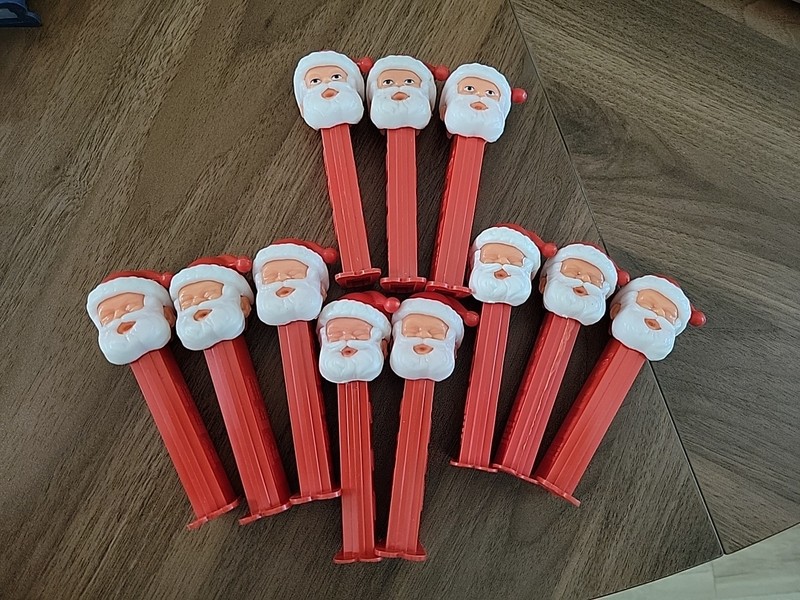 11x Lot Vintage Santa Claus Pez Dispenser Open / No Eyes Closed Made Yugoslavia