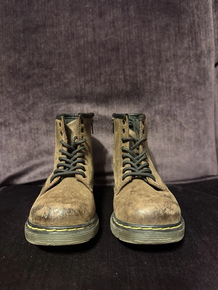 Bota Dr. Martens Napa 8 Olhos com Zíper Zíper 1460J Marrom Tamanho Juvenil Tamanho 10 JY004 - Imagem 3 de 4